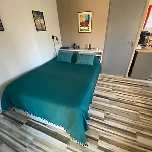 Magnifique Dans Maisonnette Appartement
